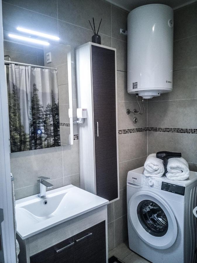 Raw Industrial City Apartment Суботиця Екстер'єр фото